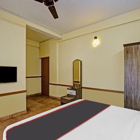 Collection O Express Suites Kakkayam Exteriör bild