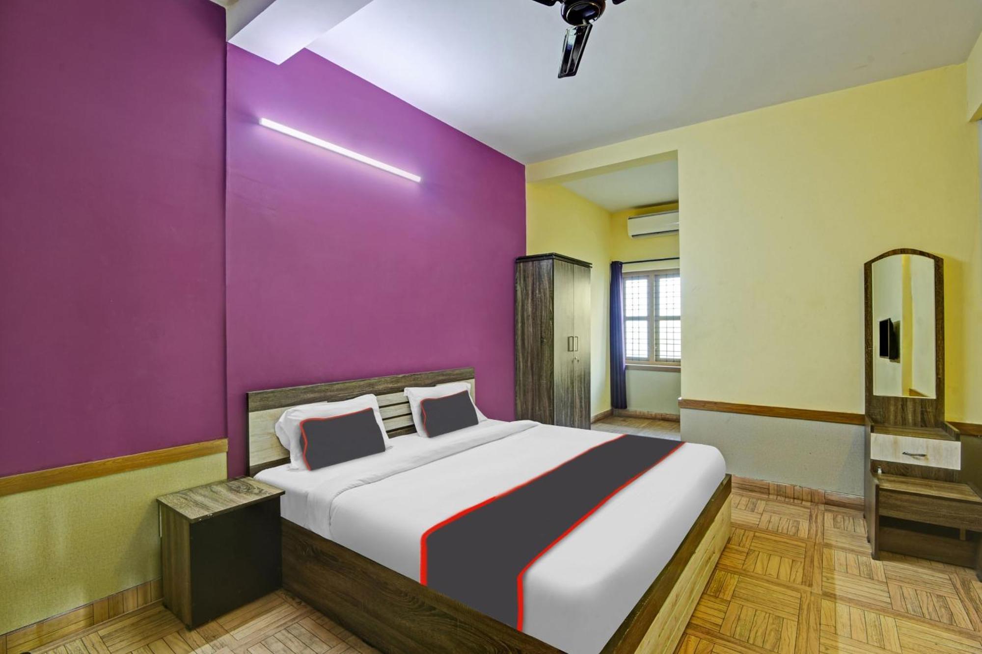 Collection O Express Suites Kakkayam Exteriör bild